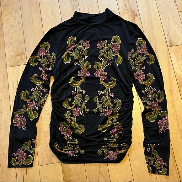 NWT Farm Rio Black Ravenala Jersey Blouse medium - Picture 2 of 9